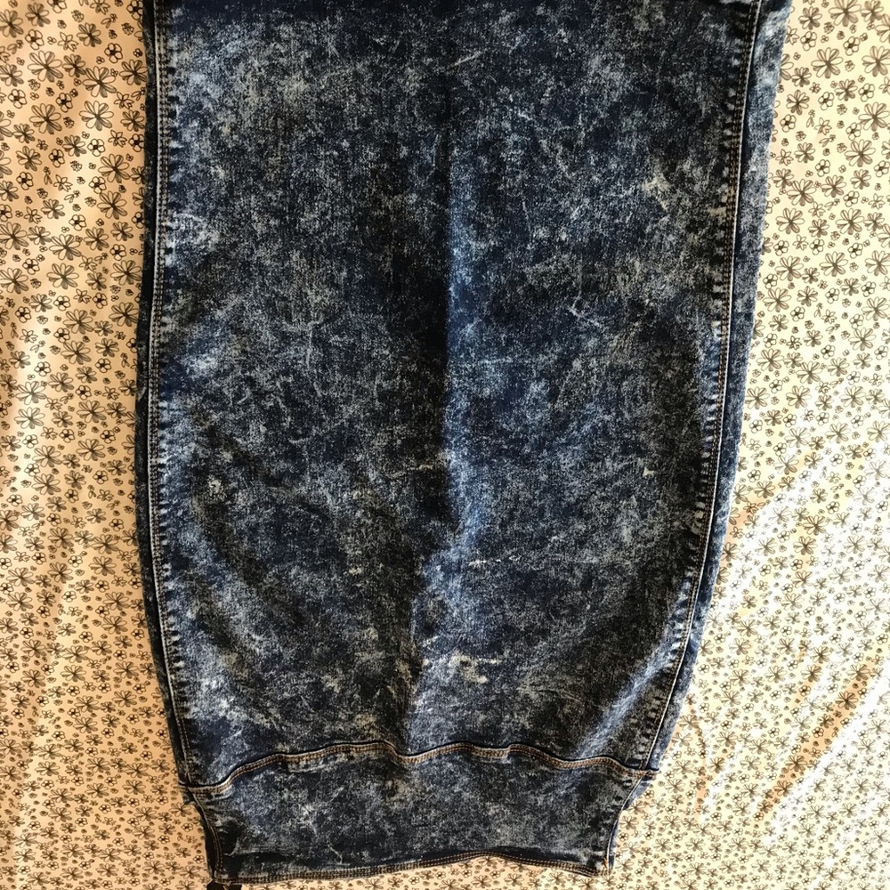 Pencil skirt